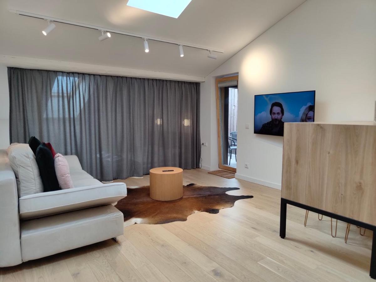 Owl Jazz Apartments - Luxury Apartments In The Heart Of The City Каунас Екстер'єр фото