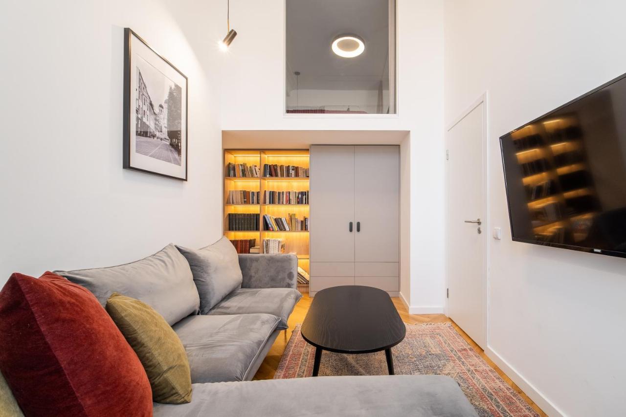 Owl Jazz Apartments - Luxury Apartments In The Heart Of The City Каунас Екстер'єр фото