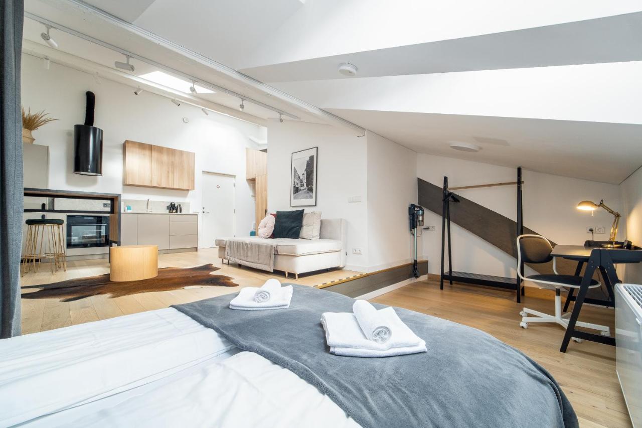 Owl Jazz Apartments - Luxury Apartments In The Heart Of The City Каунас Екстер'єр фото