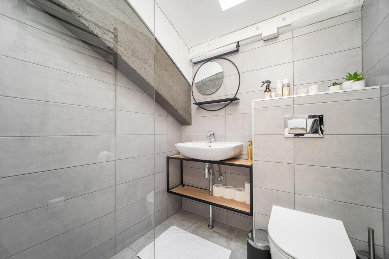 Owl Jazz Apartments - Luxury Apartments In The Heart Of The City Каунас Екстер'єр фото