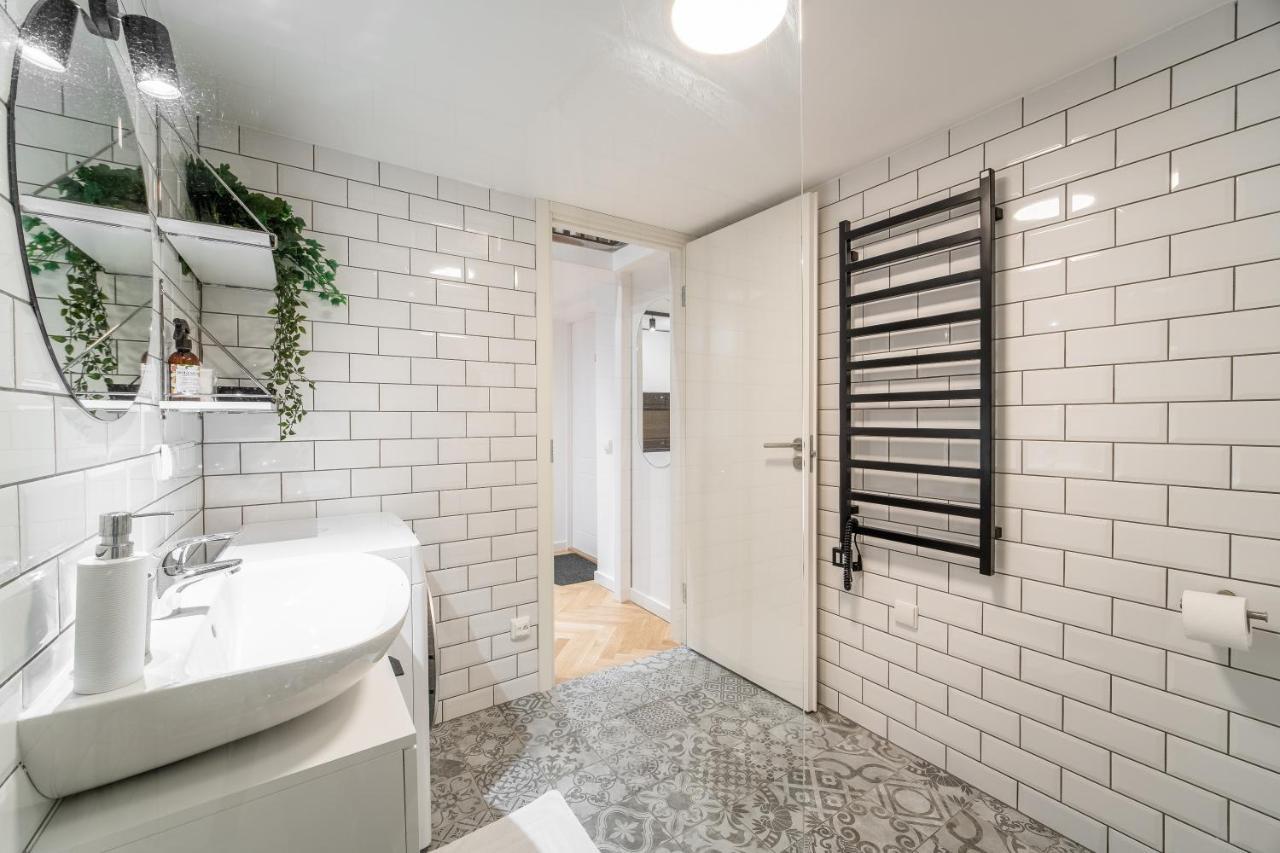 Owl Jazz Apartments - Luxury Apartments In The Heart Of The City Каунас Екстер'єр фото