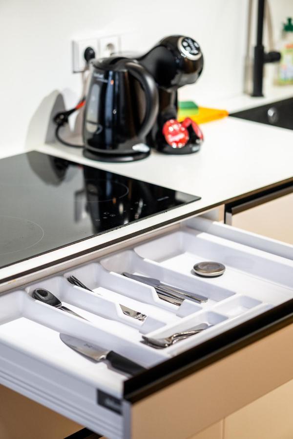 Owl Jazz Apartments - Luxury Apartments In The Heart Of The City Каунас Екстер'єр фото