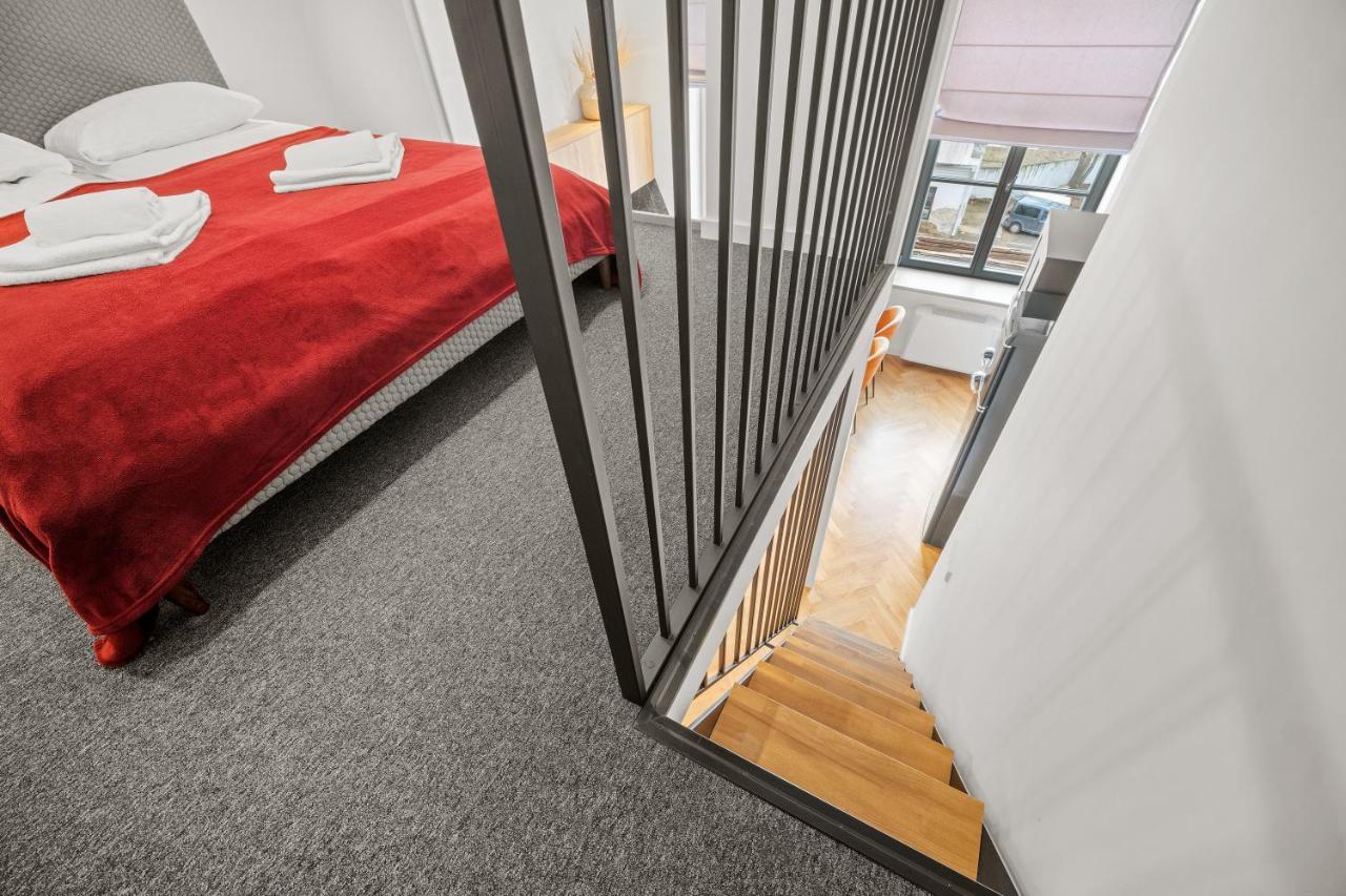 Owl Jazz Apartments - Luxury Apartments In The Heart Of The City Каунас Екстер'єр фото